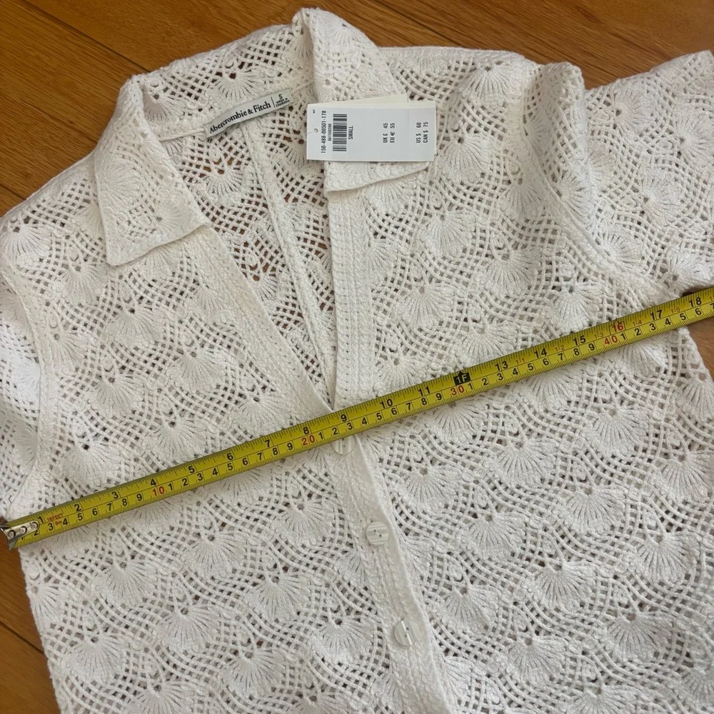 Abercrombie & Fitch Short Sleeve Crochet Style Polo - Picture 7 of 9